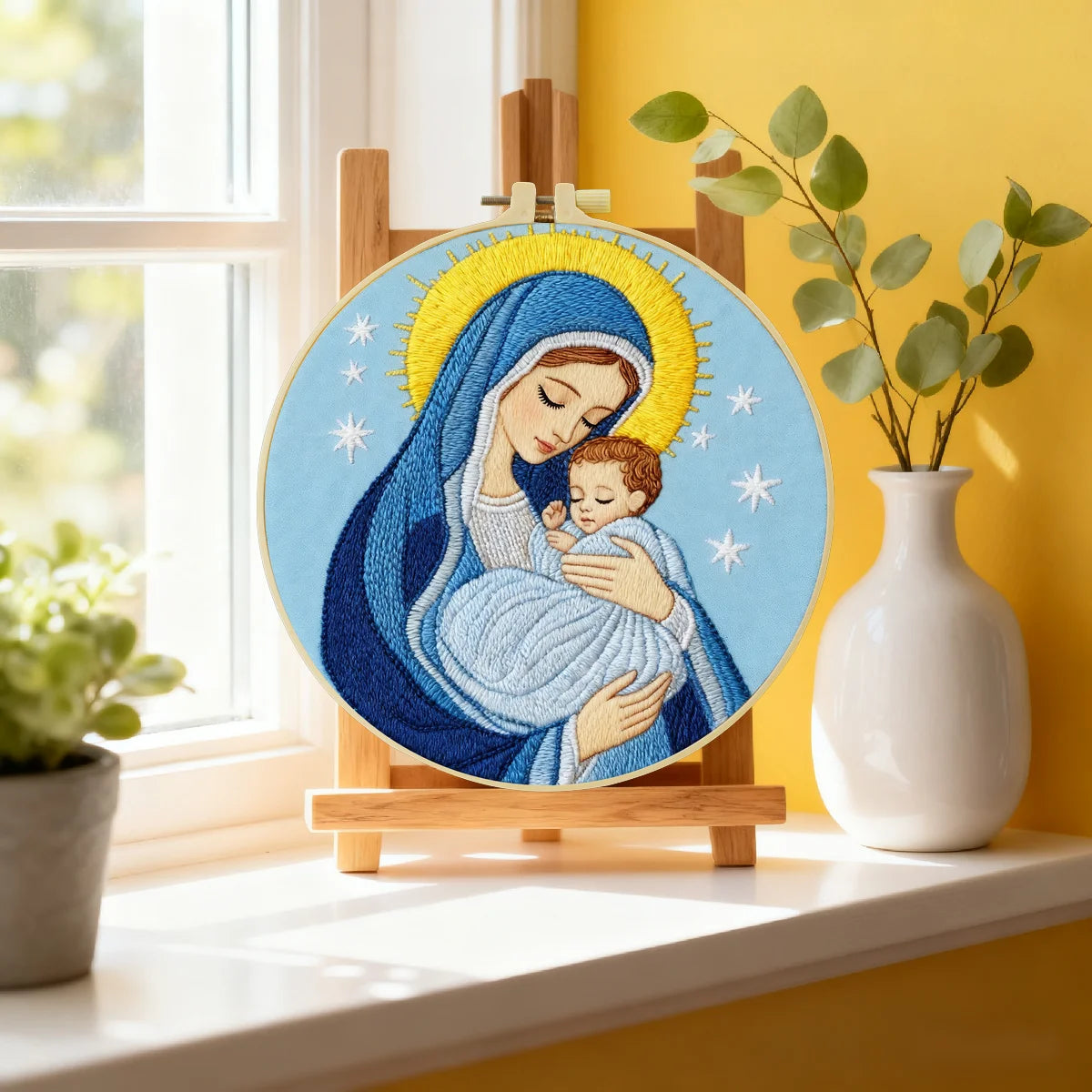 Stickset für Anfänger: Jungfrau Maria und Jesuskind – Religiöses Handstickset mit sakralem Motiv
