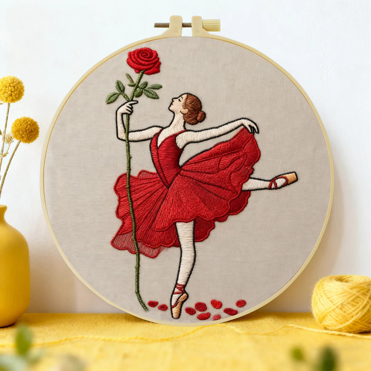 Handgefertigte Wanddekoration mit roter Rose und Ballerina-Motiv – Elegante Balletttänzerin-Dekoration